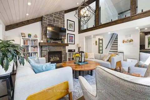 8 Bartlett Drive