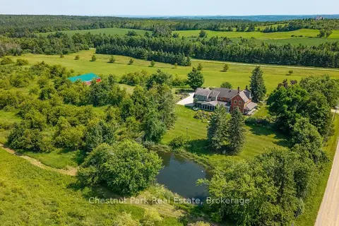 678541 Centre Road