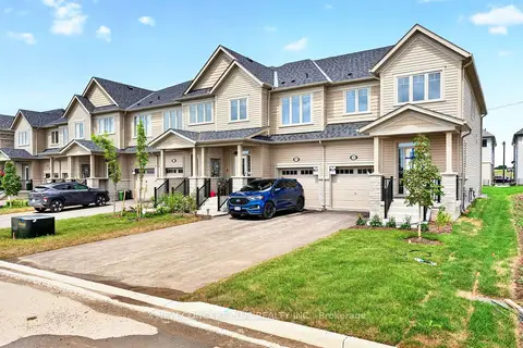 98 Sanderson Drive N