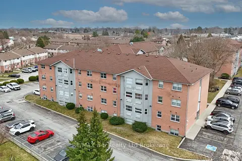 64 Hiawatha Road 36