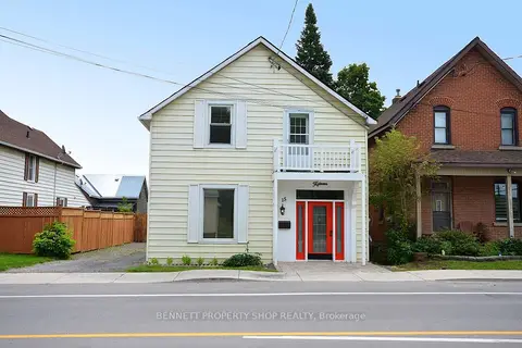 15 Daniel Street N