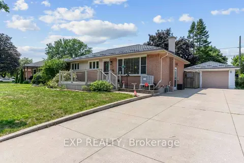295 Tweedsmuir Avenue