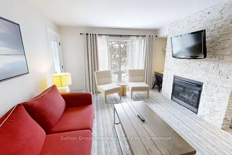 1235 Deerhurst Drive 52-305