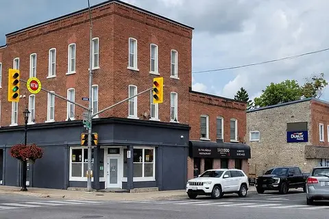 18-22 Bridge Street W
