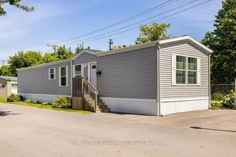 16 Eastgate Avenue