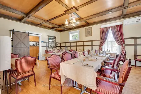29 Bursthall Street Restaurant