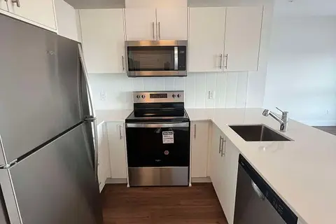1000 Lackner Place 606