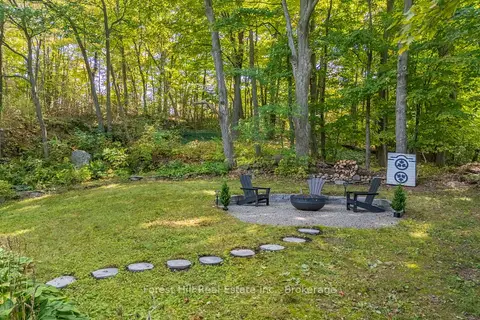 1 Maplecrest Court
