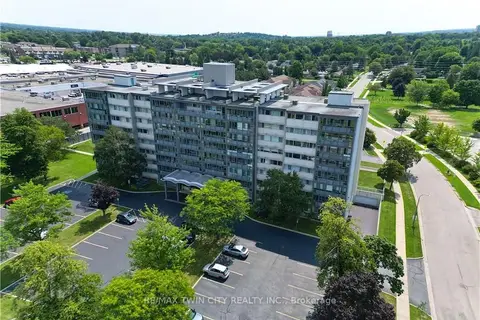 24 MIDLAND Drive 403