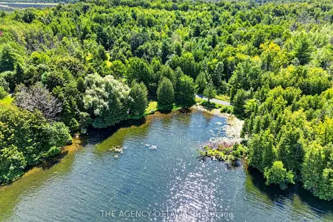 00 PIPER'S BAY Lane