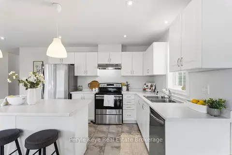 81 Douglas Drive