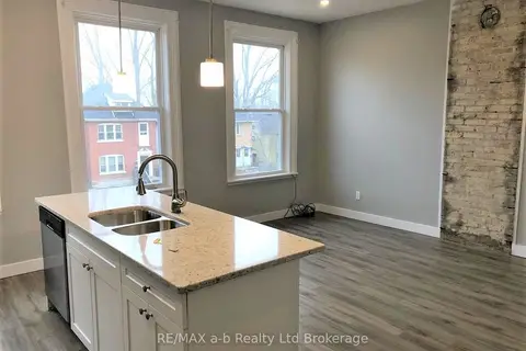 44 Stanley Street 2