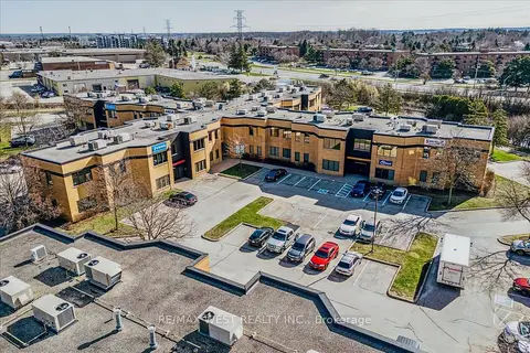 155 Frobisher Drive J202