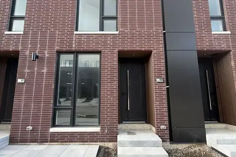 69 Everett Common