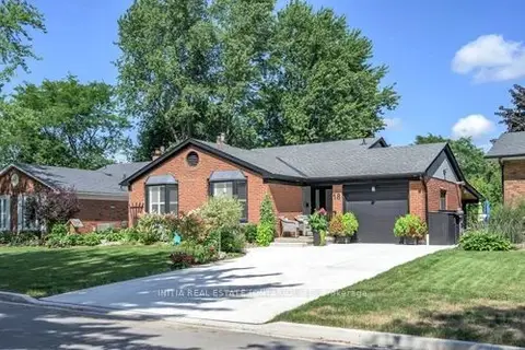 18 Hammond Crescent