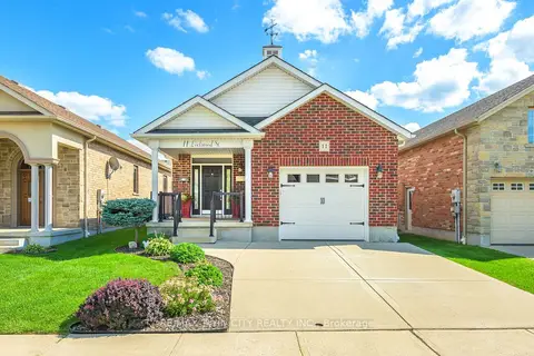 11 Lockwood Street