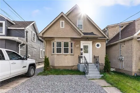 28 Division Street upper
