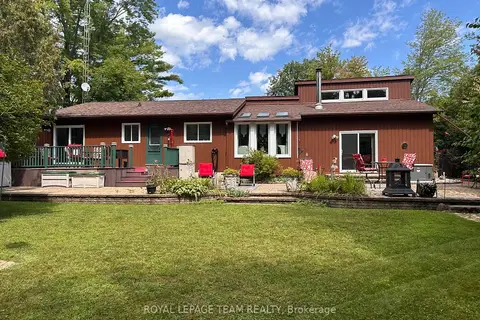 1663 CHRISTINA Crescent