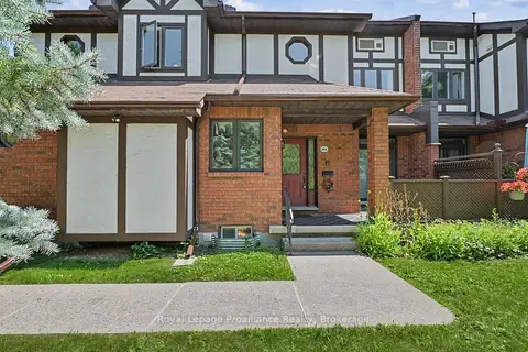 245 Elgin Street W 201
