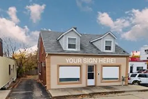 2139 Kingsway Drive