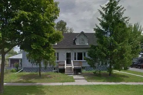 99 Beatrice Street A