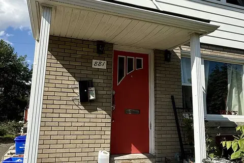 881 Smyth Road