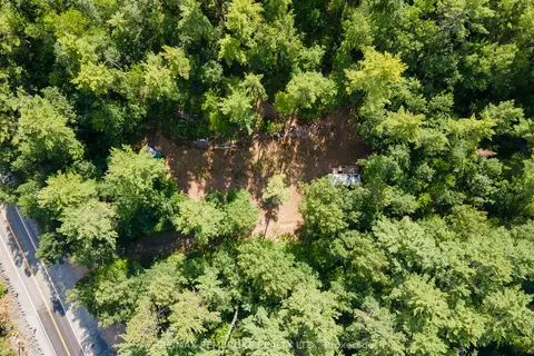 5032 Round Lake Road