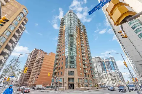 445 Laurier Avenue W 701