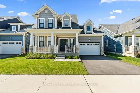 26 BEACHWALK Crescent