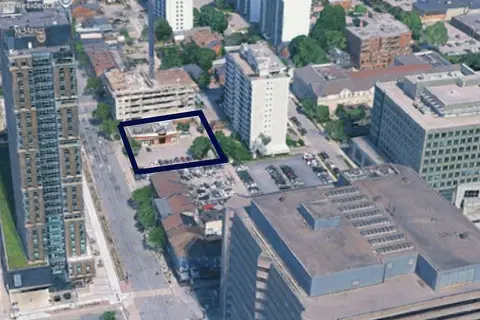 196 King Street W
