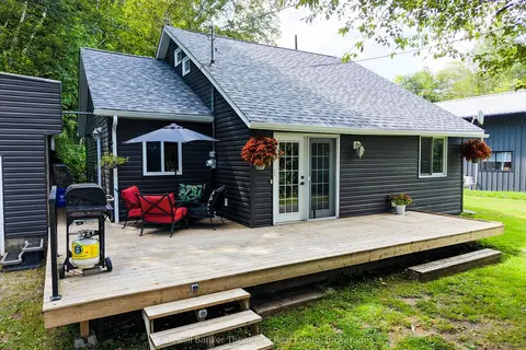 103 Lindgren Road W