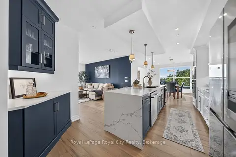 1880 Gordon Street 305