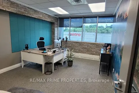 485 Industrial Avenue 17