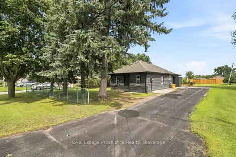 161 University Avenue