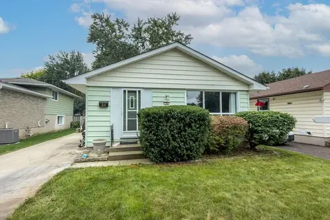 36 Upcott Crescent