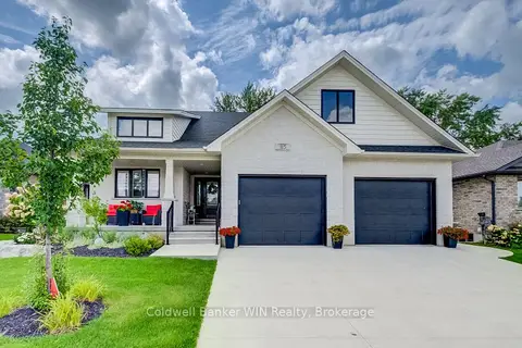 115 Ronnies Way