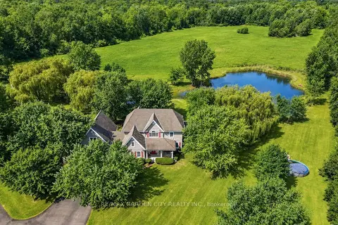 413 8th Concession Road E