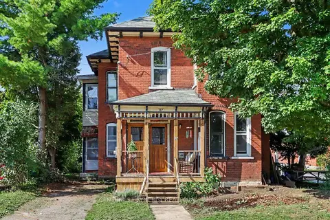 37 Smiths Falls Avenue