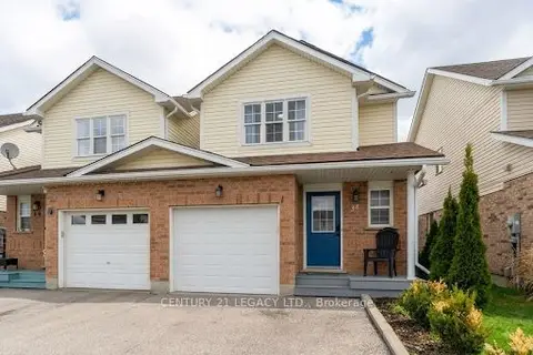 34 Mountain Laurel Crescent