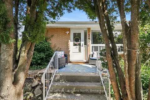 245 PEARSON Street N
