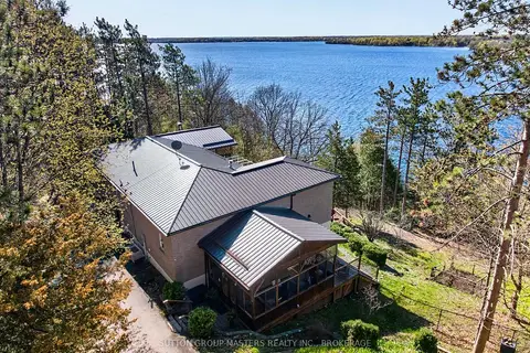 715 North Shore Road