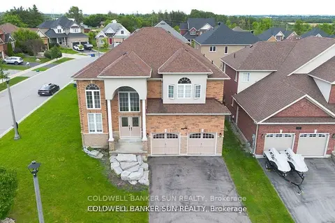 33 Ellis Crescent