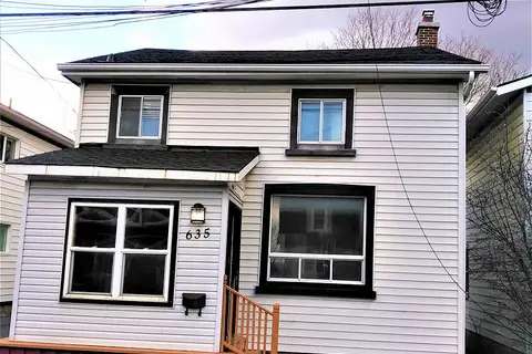 635 Victoria Street