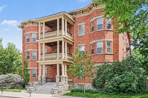 413 Elgin Street 13