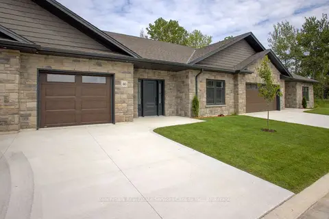 1182 Queen Street 41
