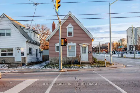 132 Welland Avenue