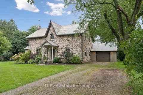 69 Katherine Street S
