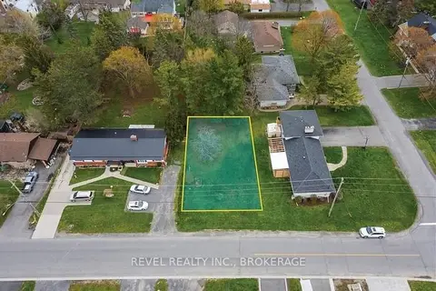 5 Manitou Crescent