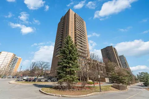 505 ST LAURENT Boulevard 903