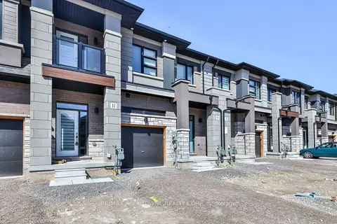 9 Wakeling Drive